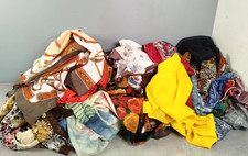 Lot foulards femmes d'occasion  Yffiniac