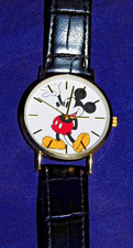 Montre mickey mouse d'occasion  Rouen-