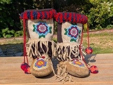 Botas mocassim antigas de couro frisado nativo americano meados do século XX Mukluks comprar usado  Enviando para Brazil