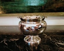 Vaso portafiori lega usato  Venezia