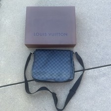 messenger bag vuitton louis for sale  Kokomo