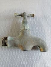 Ancien gros robinet d'occasion  Dompierre-sur-Besbre