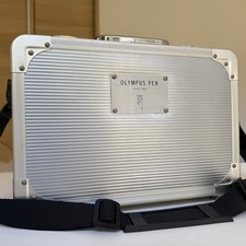 Exc olympus pen usato  Spedire a Italy