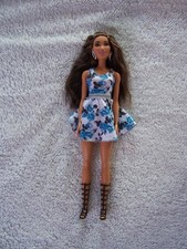 Barbie fashionistas 86 d'occasion Barbie fashionistas 86 d'occasion  Bais