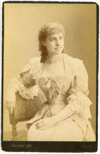 Portrait femme portant d'occasion Portrait femme portant d'occasion  Pagny-sur-Moselle