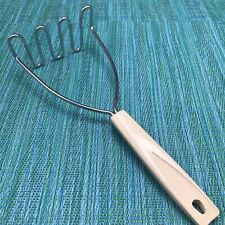 Vintage EKCO EUA Batata MASHER Aço Inoxidável Zig Zag com Cabo Bege Amêndoa Milho Cob comprar usado  Enviando para Brazil