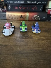 Lote de 3 bonecos de carros Hot Wheels Mario Cart comprar usado Lote de 3 bonecos de carros Hot Wheels Mario Cart comprar usado  Enviando para Brazil
