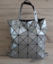 Usado, Bolsa tote Bao Bao Issey Miyake prata quadrada comprar usado Usado, Bolsa tote Bao Bao Issey Miyake prata quadrada comprar usado  Enviando para Brazil