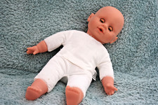 Babypuppe simba toys gebraucht kaufen  Langgöns