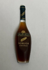 Pin rare bouteille d'occasion  Aizenay