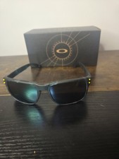 Lunettes oakley d'occasion  Expédié en Belgium