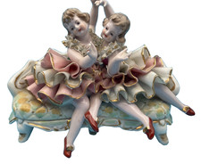 Vintage Duas Jovens Mulheres Dançando e Cantando em um Sofá, usado comprar usado Vintage Duas Jovens Mulheres Dançando e Cantando em um Sofá, usado comprar usado  Enviando para Brazil