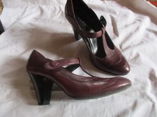 Riemenpumps aubergine 40 gebraucht kaufen  Kipfenberg