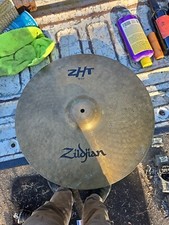 Prato de colisão rápida 18" Zildjian ZHT 18" 18"/45cm usado ótimo estado comprar usado  Enviando para Brazil