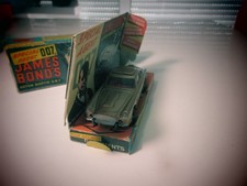 CORGI TOYS JAMES  BONDS ASTON MARTIN DB5  261   -  ORIGINAL - JOUET ANCIEN DE 65 comprar usado CORGI TOYS JAMES  BONDS ASTON MARTIN DB5  261   -  ORIGINAL - JOUET ANCIEN DE 65 comprar usado  Enviando para Brazil