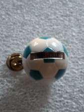 Pin football ballon. d'occasion  Expédié en Belgium