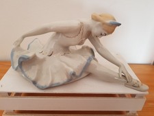 Céramique figurine porcelaine d'occasion  Saint-Privat-des-Vieux