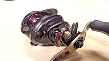 Usado, MOLINETE DE PESCA QUÂNTICO - KVD KV-1100CXE-LO - 11 ROLAMENTOS DE ESFERAS - LIMPO E FUNCIONA MUITO BEM comprar usado  Enviando para Brazil