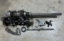 Conjunto de engrenagens Tremec T5 relação 3.35 99-04 Mustang classe mundial sem eixo de entrada Borg T-5 comprar usado Conjunto de engrenagens Tremec T5 relação 3.35 99-04 Mustang classe mundial sem eixo de entrada Borg T-5 comprar usado  Enviando para Brazil