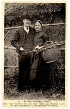 Costumes traditionnels ref d'occasion  France