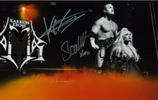 Karrion Kross & Scarlett Spotlight Pose METALICZNY 11x17 Plakat Highspots COA na sprzedaż  Wysyłka do Poland