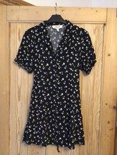 Urban outfitters medium for sale  BROADSTAIRS