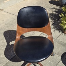 Cadeira de mesa giratória Plycraft almofadas de couro preto 4 pernas com rodízios década de 1960 comprar usado  Enviando para Brazil