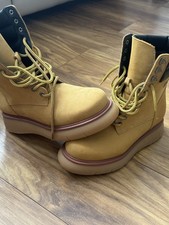 Boots size 5.5 for sale Boots size 5.5 for sale  ENFIELD