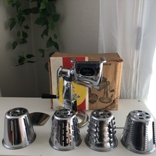 Cortador de alimentos e vegetais King Kutter Deluxe com 5 cones e manual P19 comprar usado Cortador de alimentos e vegetais King Kutter Deluxe com 5 cones e manual P19 comprar usado  Enviando para Brazil