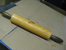 Rouleau pâtisserie hêtre. d'occasion Rouleau pâtisserie hêtre. d'occasion  Digne-les-Bains