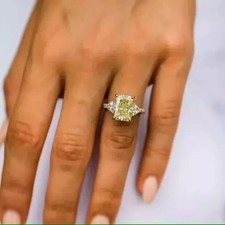 2.50ct canary yellow for sale  Secaucus