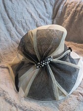 Ladies feature hat for sale  READING