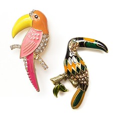 2pcs brooch toucan d'occasion  Expédié en Belgium