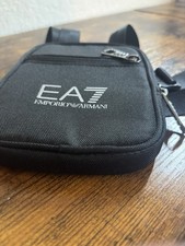 Bolsa tiracolo EA7 Emporio Armani bolsa de ombro alça ajustável - masculina ou feminina comprar usado Bolsa tiracolo EA7 Emporio Armani bolsa de ombro alça ajustável - masculina ou feminina comprar usado  Enviando para Brazil