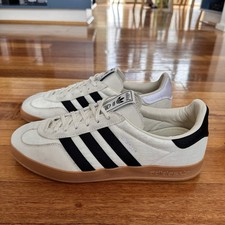 Sapatos Adidas Gazelle Indoor Creme Branco Preto Areia Muito Bom Estado Tamanho EUA 10 comprar usado Sapatos Adidas Gazelle Indoor Creme Branco Preto Areia Muito Bom Estado Tamanho EUA 10 comprar usado  Enviando para Brazil