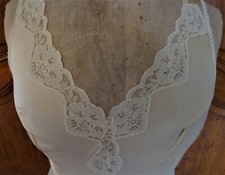 Ravissant fond robe d'occasion  Chauvigny