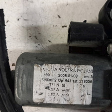 Alzacristalli elettrici anteri usato  Volpago del Montello