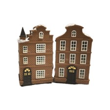 Edificio stile olandese usato  Asti
