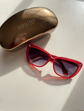 Guess lunettes soleil d'occasion  Luçay-le-Mâle