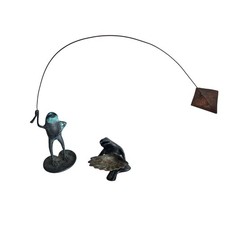 Par de esculturas de sapo de bronze – saia pipa voadora e concha – acabamento de pátina comprar usado  Enviando para Brazil
