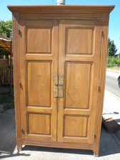 Armoire sapin massif d'occasion  Chazay-d'Azergues