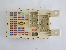 Fuse box kia d'occasion  Expédié en Belgium