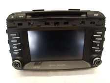 Rádio player de áudio Kia Sorento AM FM CD Sirius XM tela de exibição fabricante de equipamento original 2019-2020 comprar usado  Enviando para Brazil