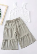 Adorable piece outfit for sale  Spring Hill