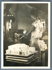 Madagascar oil factory d'occasion  Expédié en Belgium