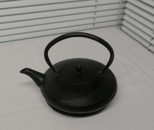 Théière japonaise fonte d'occasion Théière japonaise fonte d'occasion  Guichen