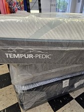 Tempurpedic adapt medium for sale  Moline