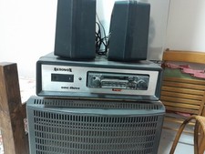 Autoradio autovox one usato  Italia