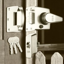 Era deadlocking nightlatch for sale  WARRINGTON
