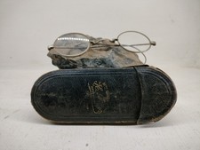 Ancienne paire lunettes d'occasion Ancienne paire lunettes d'occasion  Chambéry